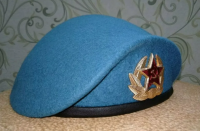 Берет бесшовный отбитый голубой 58